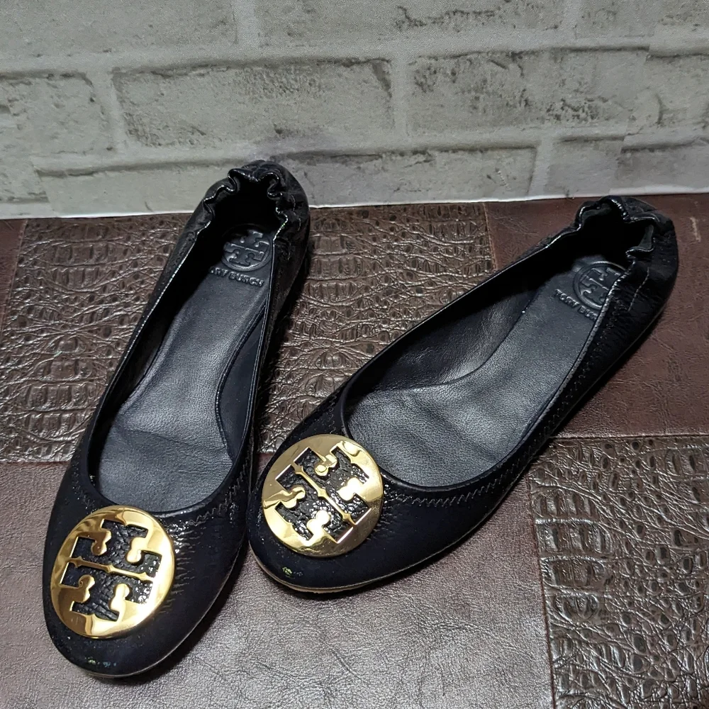 Tory Burch Reva Navy/Gold size 9.5